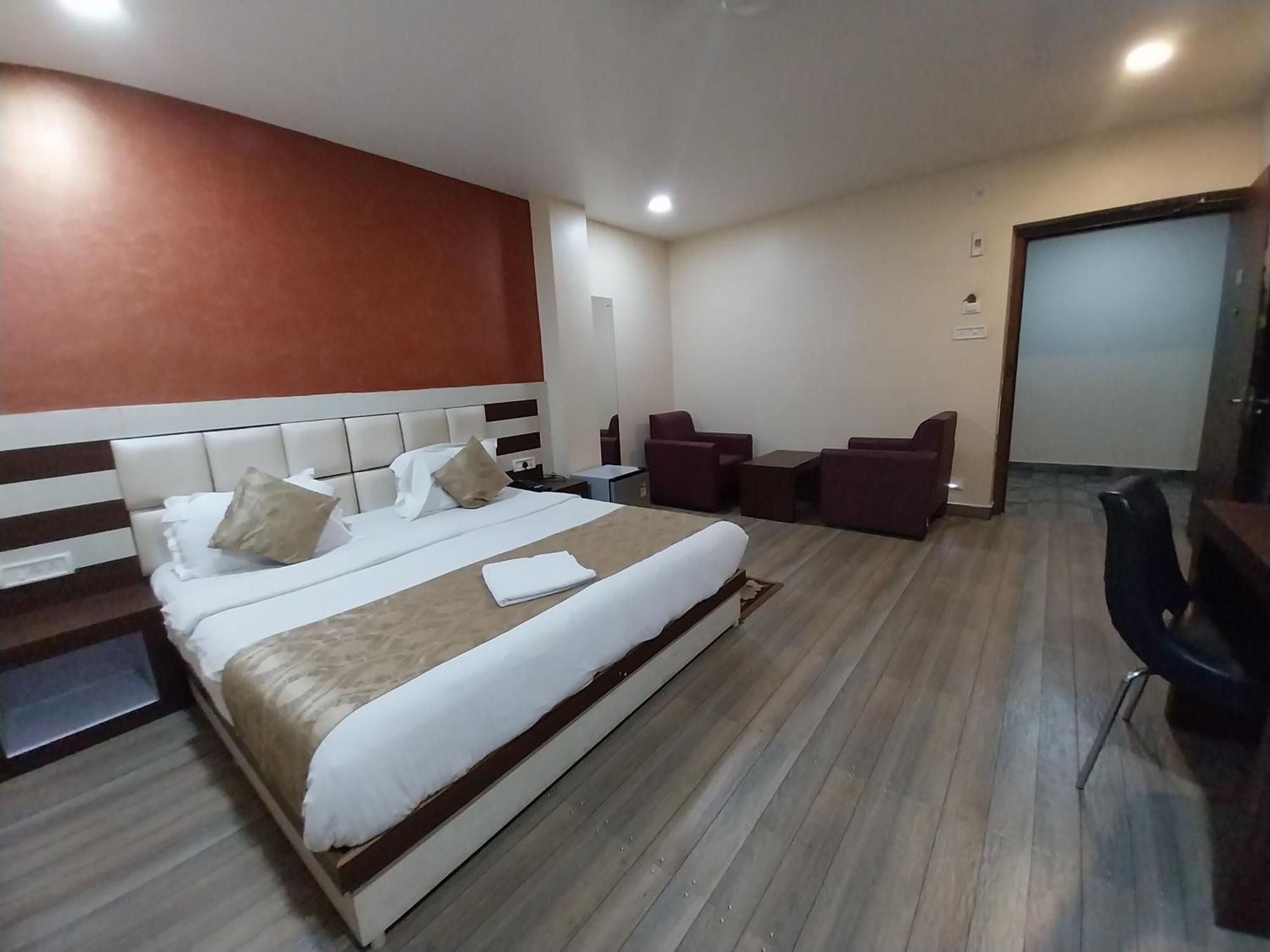 Hotel Paradise Convention Bhubaneswar Eksteriør billede