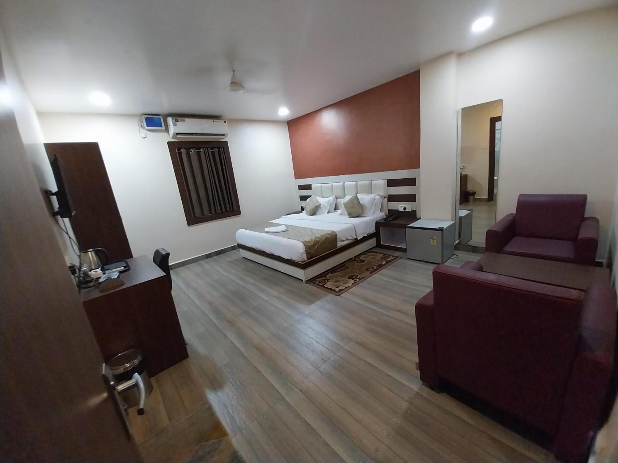 Hotel Paradise Convention Bhubaneswar Eksteriør billede